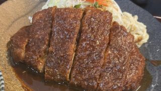 矢田かつの食事の画像