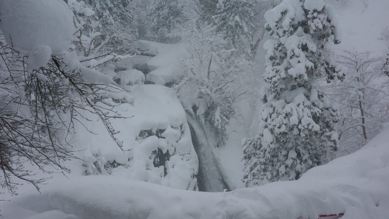 白銀の滝