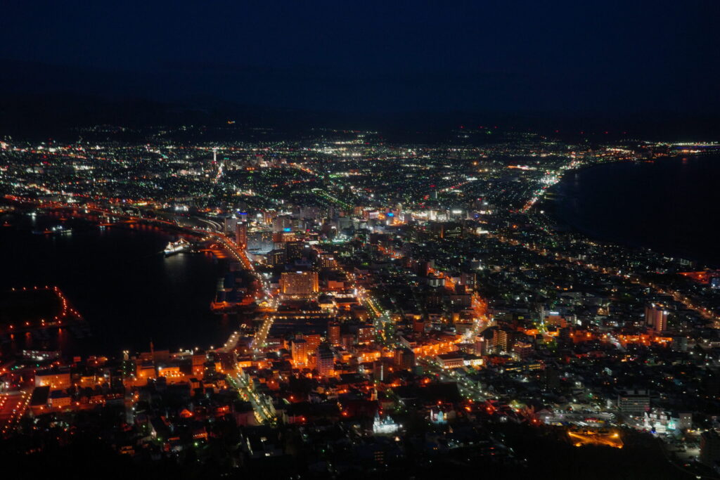 日の入り45分後以降の函館山の景色の画像