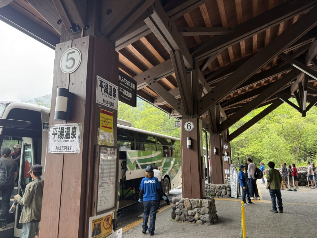 上高地バスターミナル