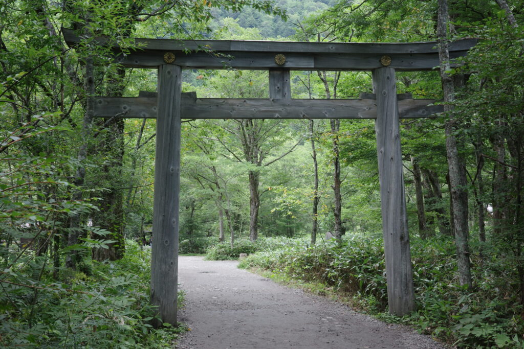 上高地 穂高神社