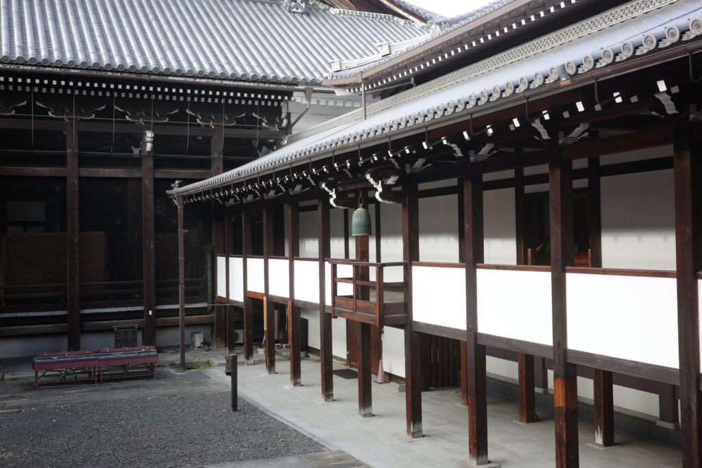 西本願寺 渡り廊下