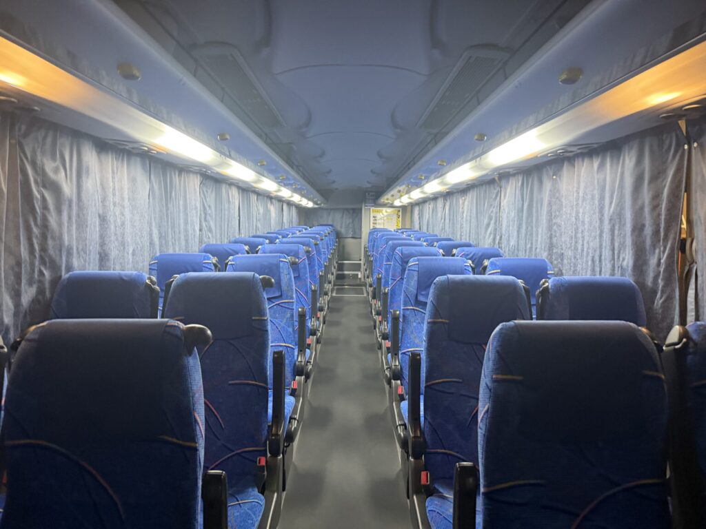 尾瀬号 車内