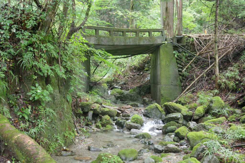 武甲山